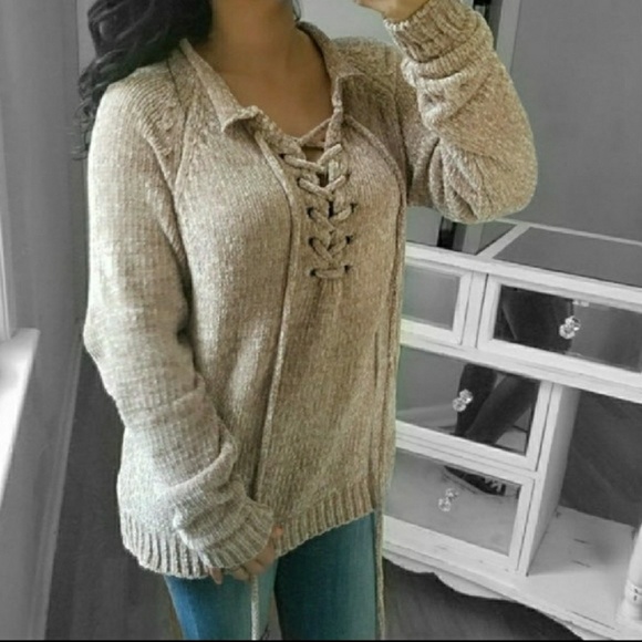 Champagne chenille lace-up sweater - Picture 2 of 5